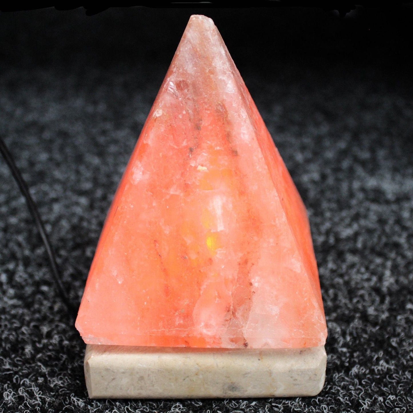 Himalayan Salt Lamp – Pyramid 9 cm
