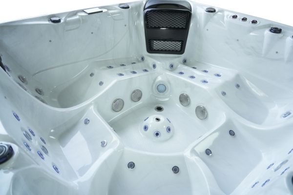 Platinum 11 | 5-Person Luxury Hot Tub