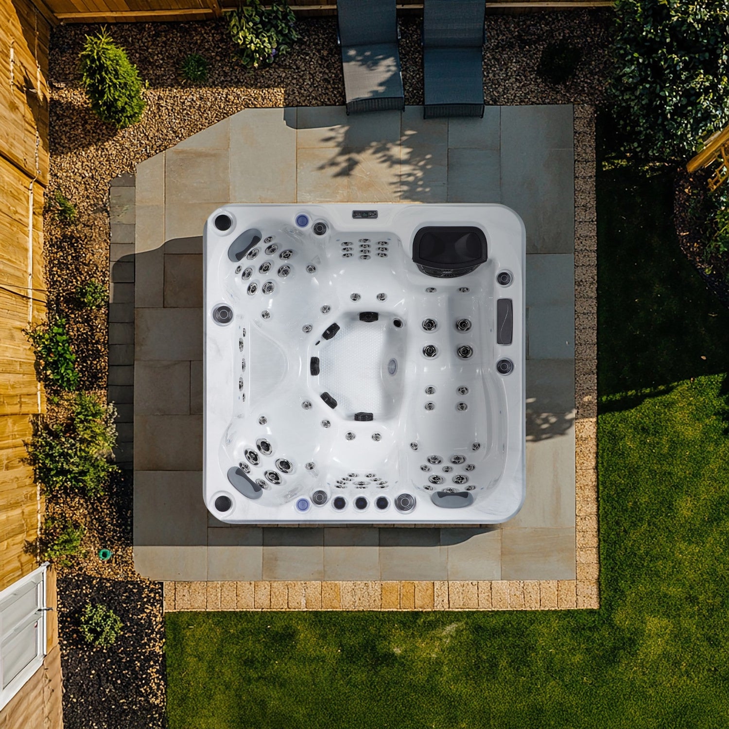 Luxury Hot Tubs, Plug & Play Spas & Swim Spas