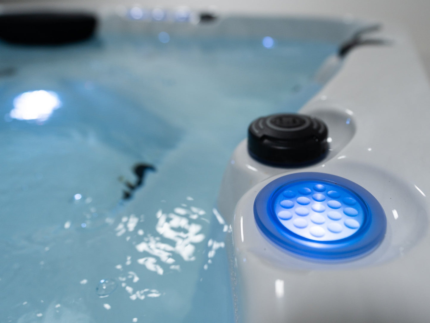 WithinWellness Elysium Dual 7 | 5-Person Dual Lounger Plug & Play