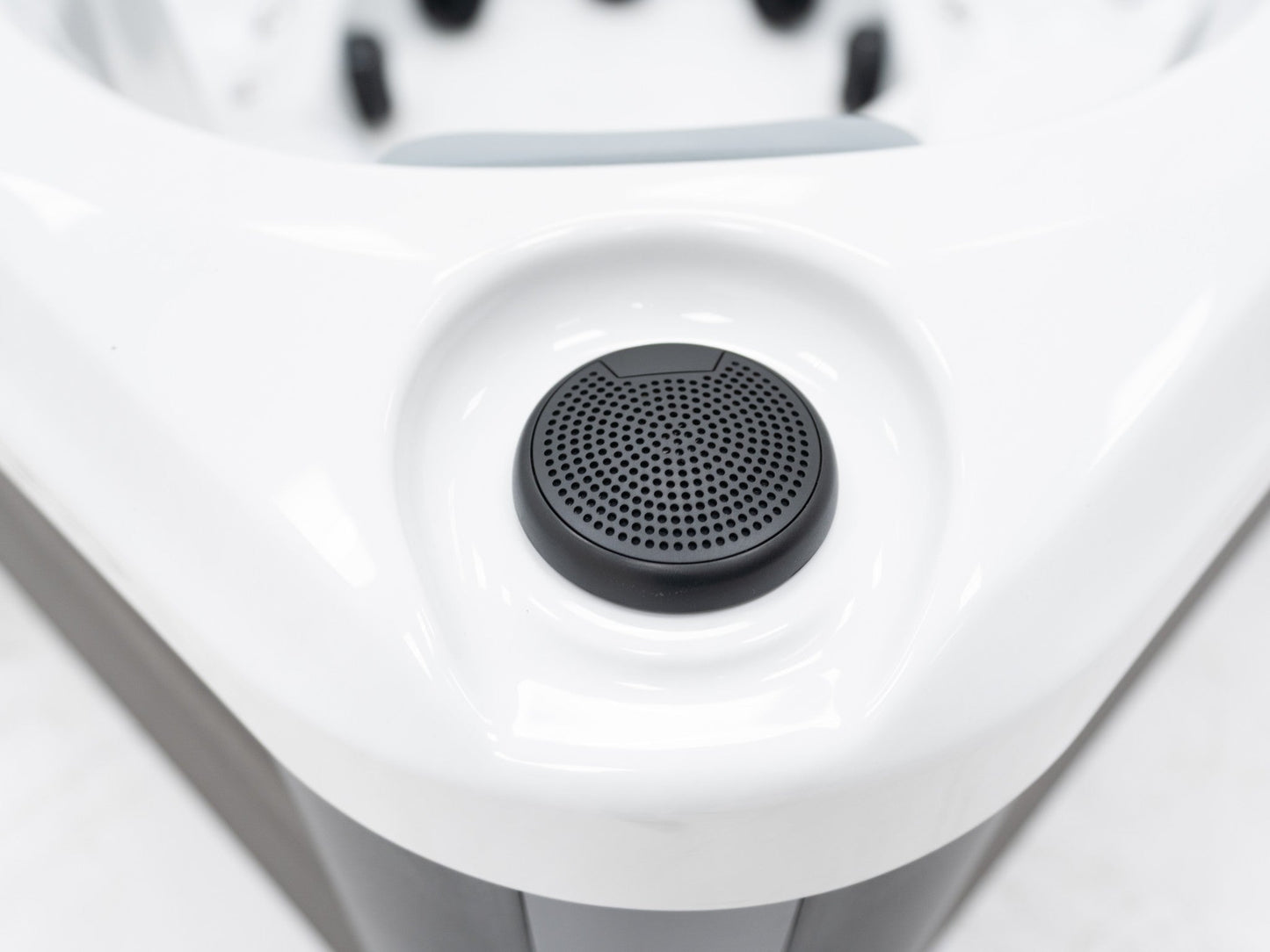 WithinWellness Equinox | 7-Seat High Power 32A Hot Tub