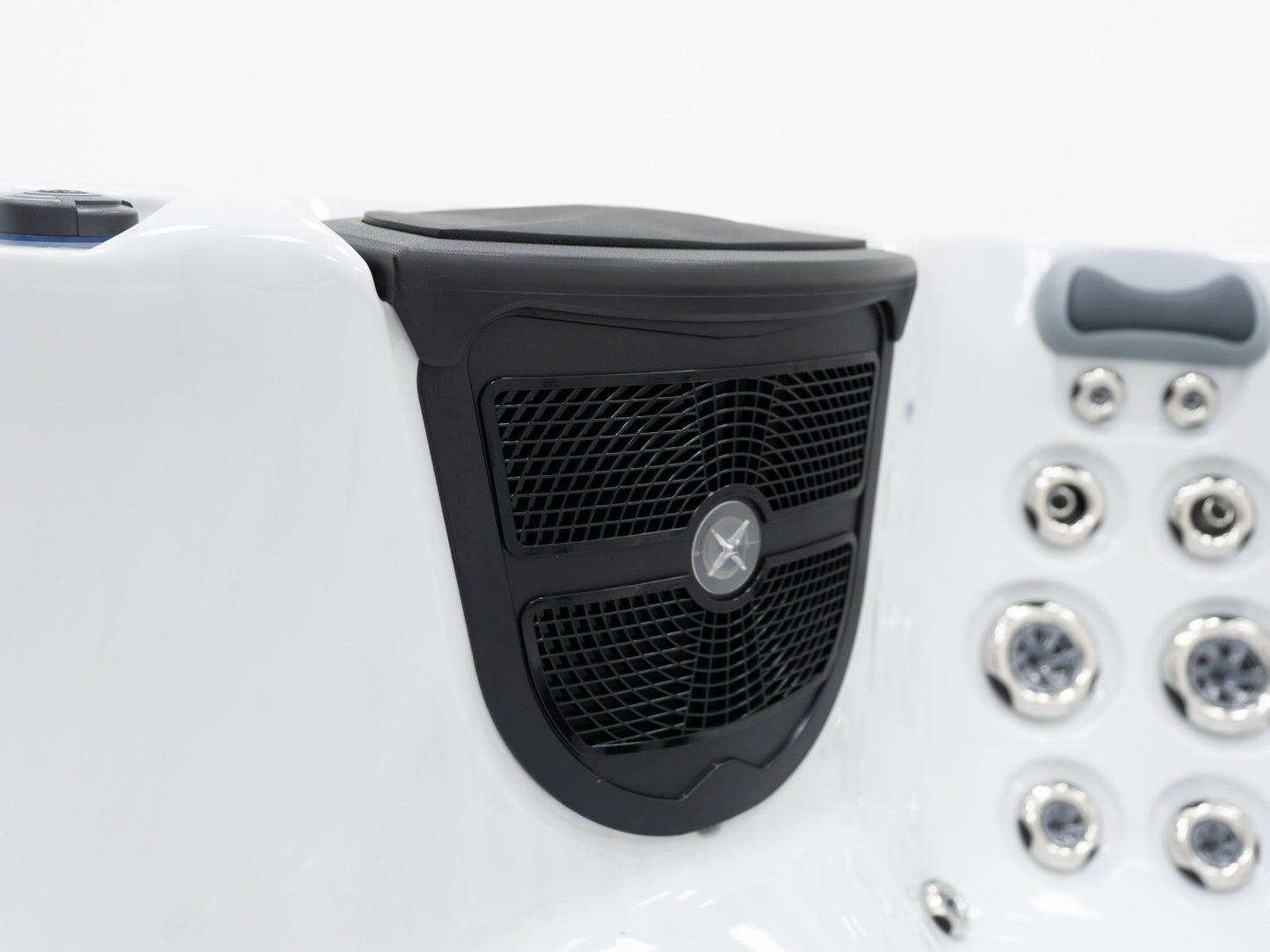 WithinWellness Equinox | 7-Seat High Power 32A Hot Tub