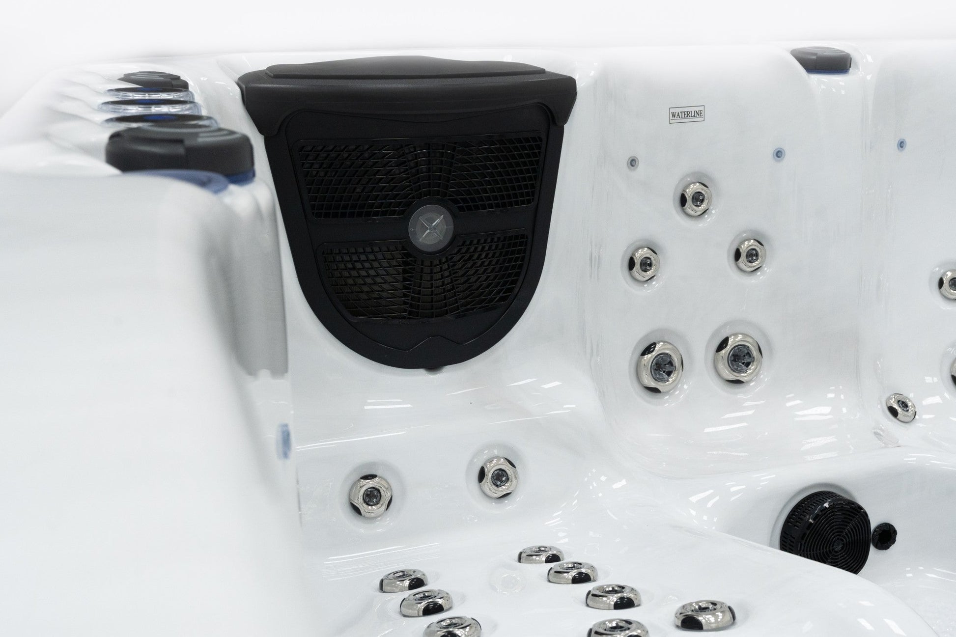 WithinWellness Aurora | 6-Person High Power 32A Hot Tub