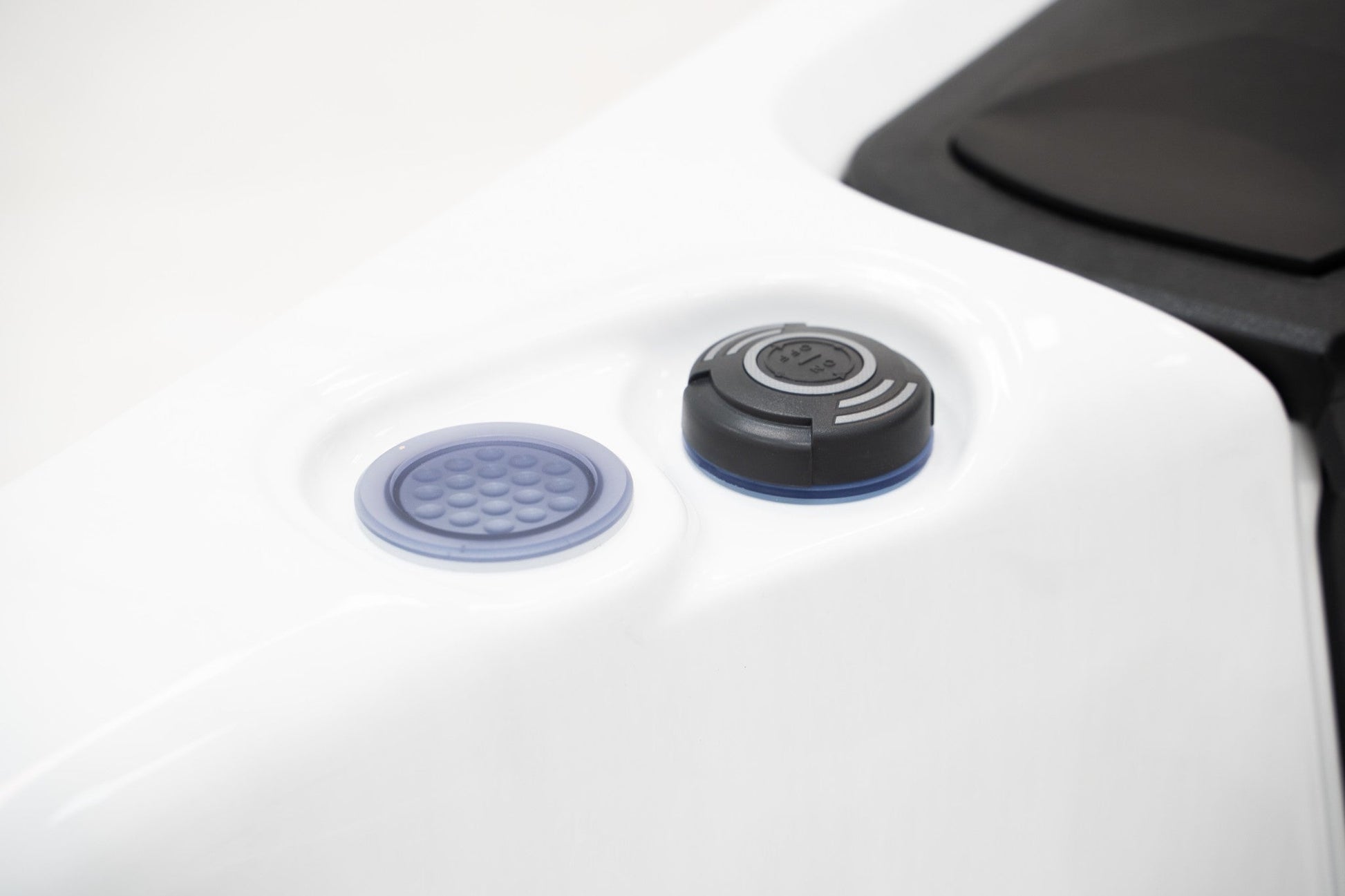 WithinWellness Serenity 3 | 3-Person Plug & Play Spa with Lounger