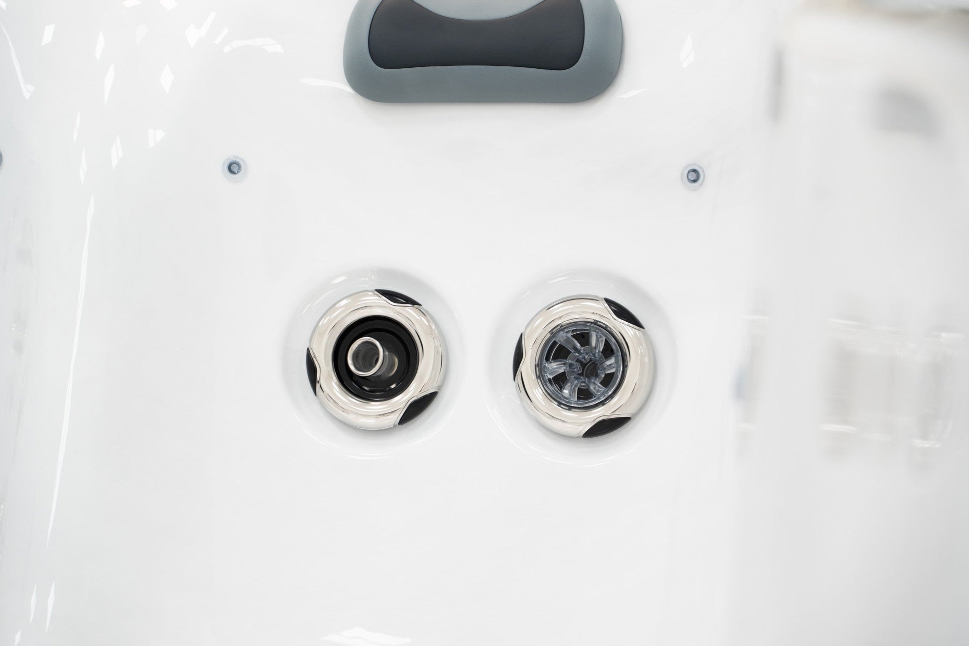 WithinWellness Serenity 3 | 3-Person Plug & Play Spa with Lounger