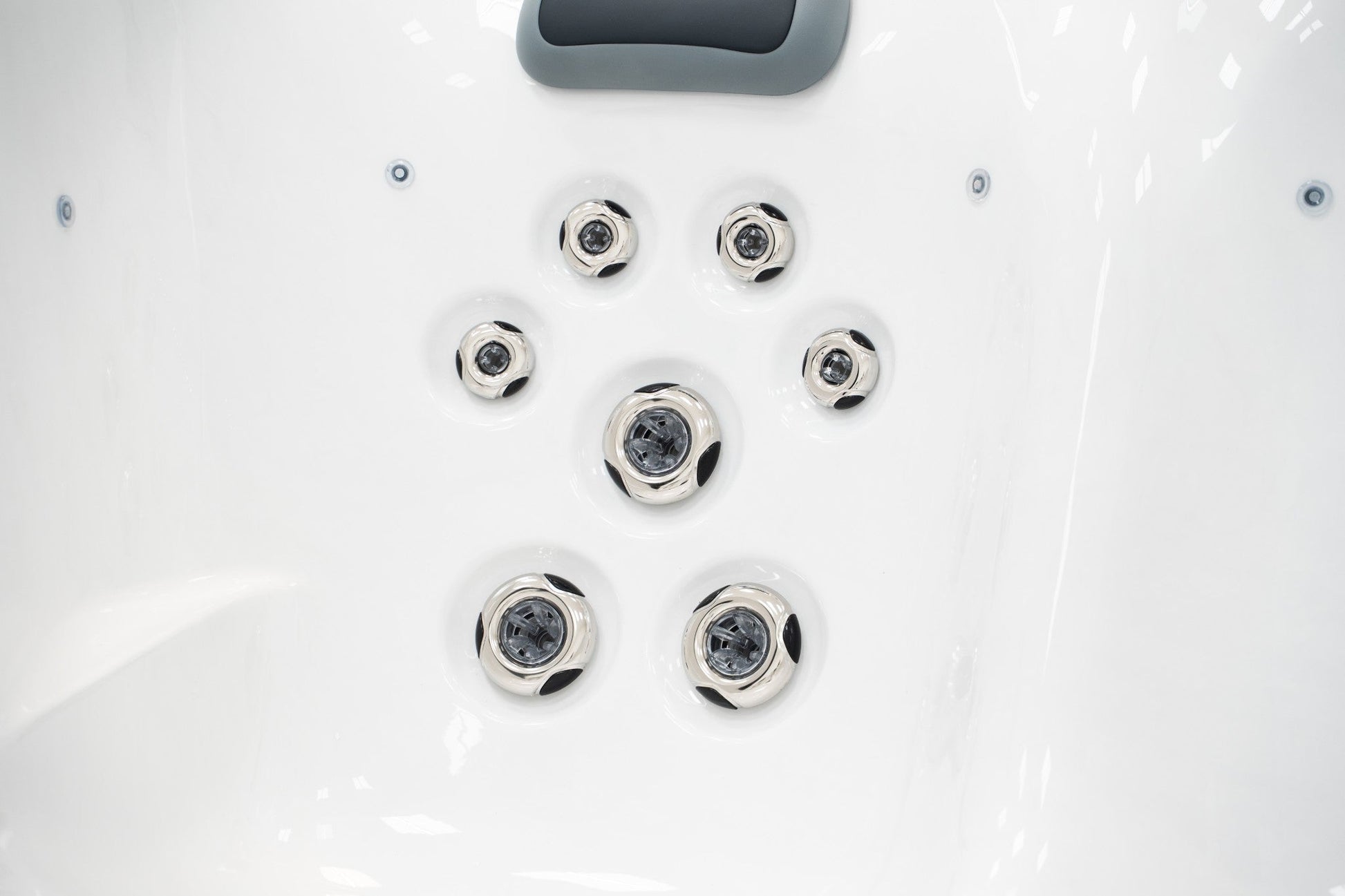 WithinWellness Serenity 3 | 3-Person Plug & Play Spa with Lounger