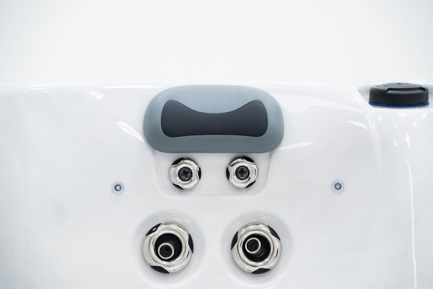 WithinWellness Serenity 3 | 3-Person Plug & Play Spa with Lounger