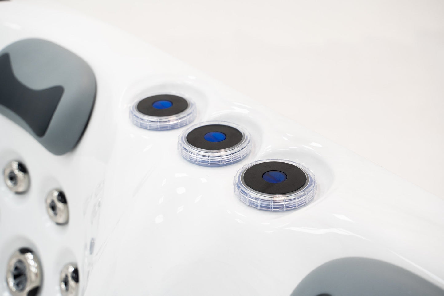 WithinWellness Serenity 3 | 3-Person Plug & Play Spa with Lounger