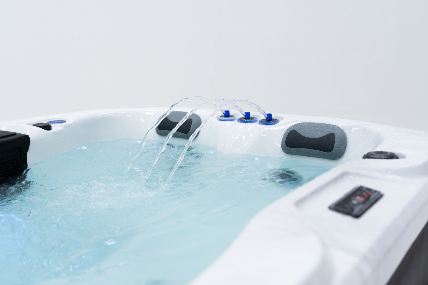 WithinWellness Serenity 3 | 3-Person Plug & Play Spa with Lounger
