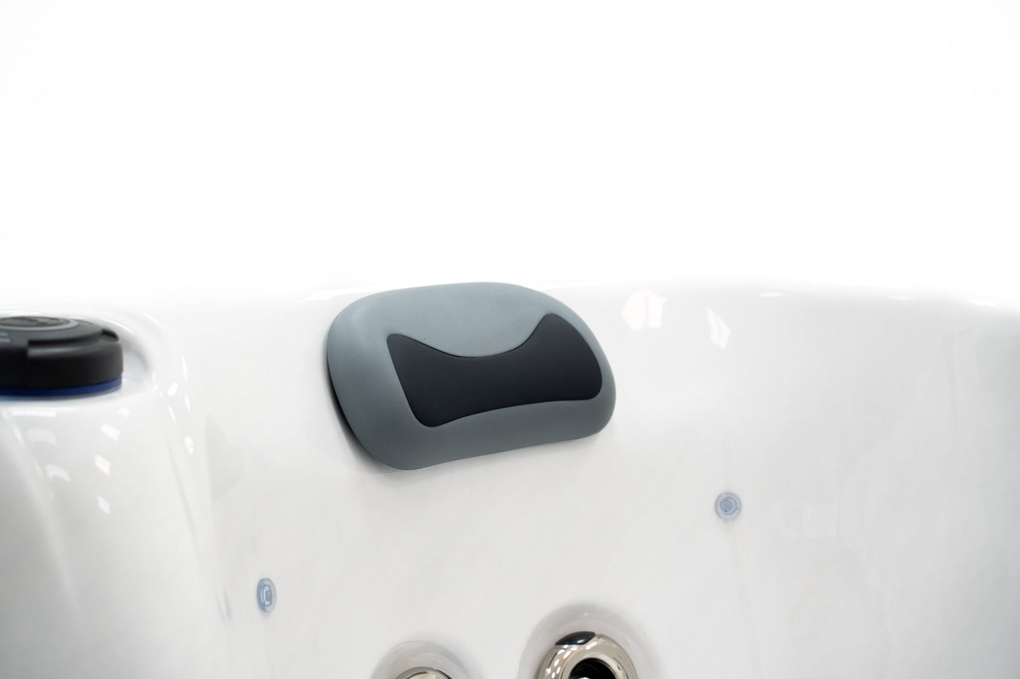 WithinWellness Serenity 3 | 3-Person Plug & Play Spa with Lounger