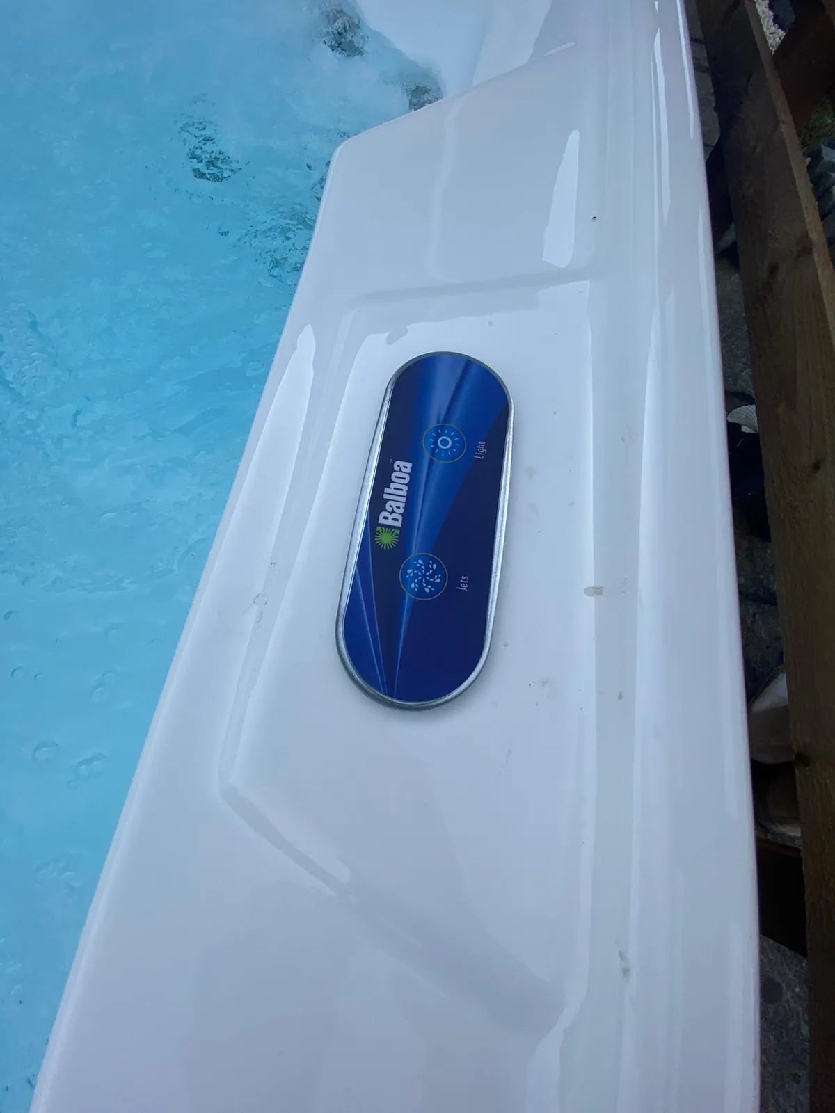 Within Wellness Entry Spa 4 – 4 Person Plug & Play Hot Tub