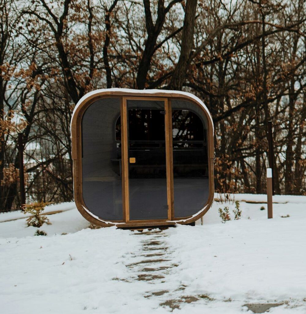 Hekla Cube Sauna 250 outdoor cube sauna product image.