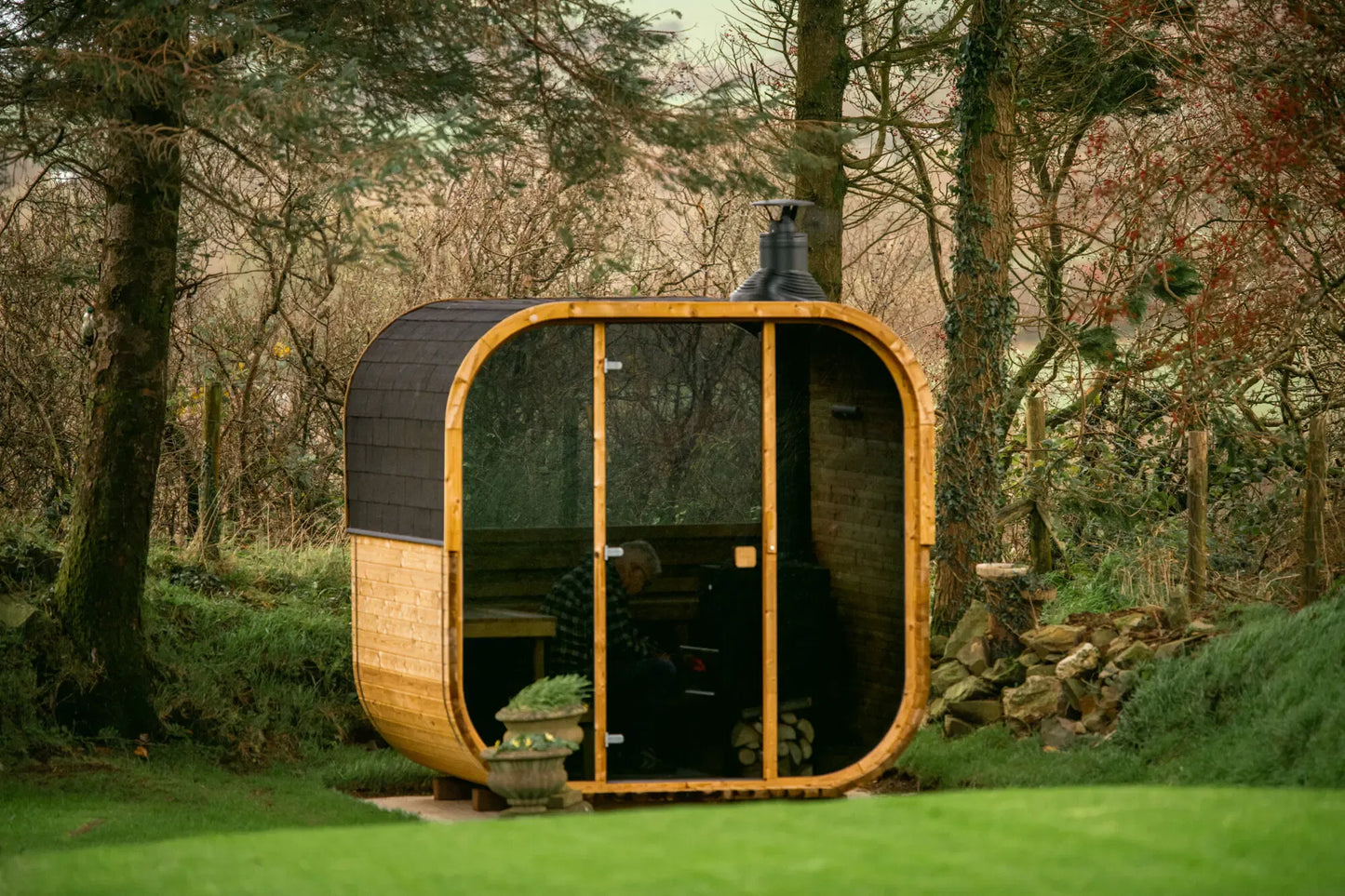 Hekla Cube Sauna 250 outdoor cube sauna product image.