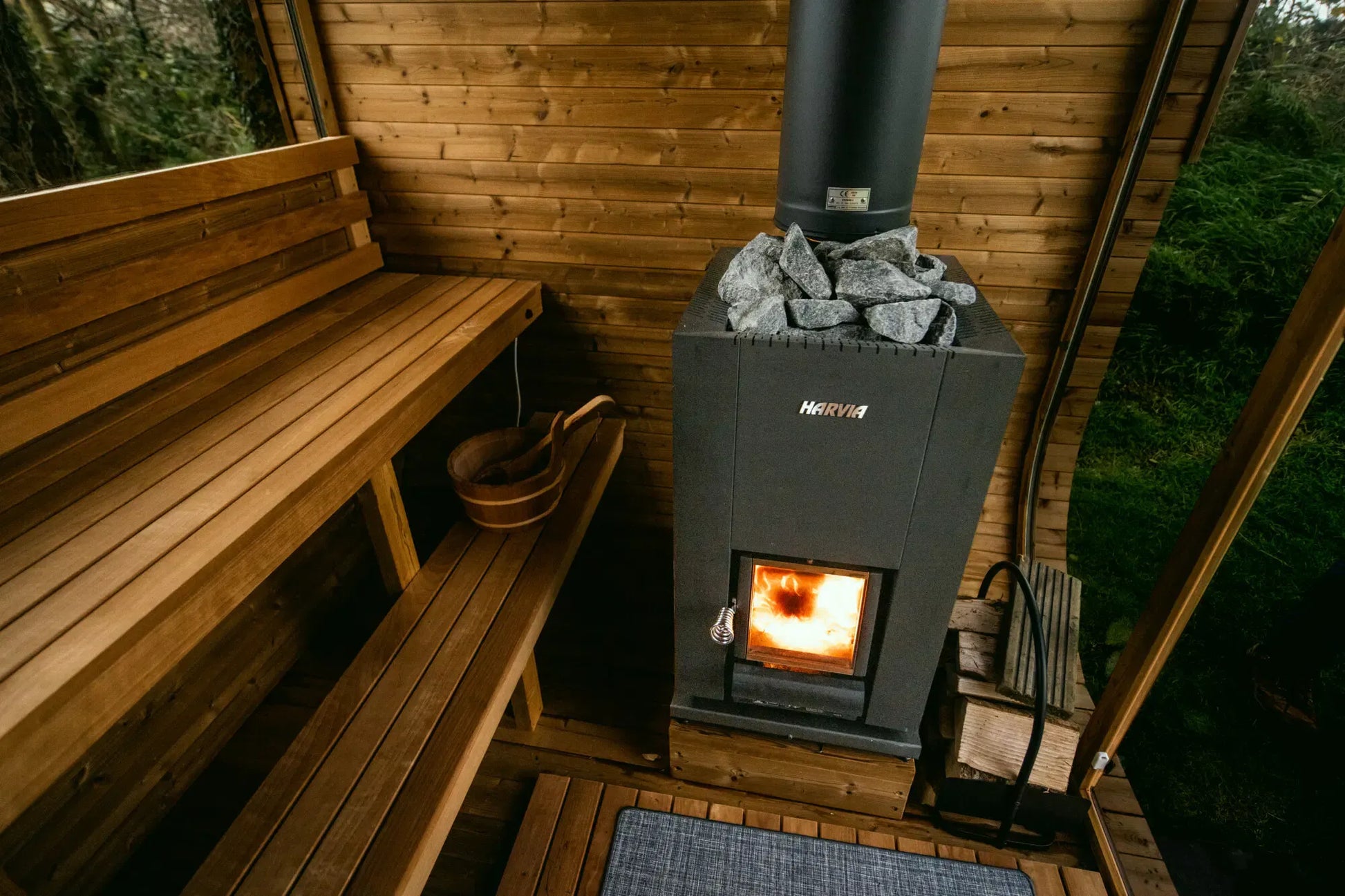 Hekla Cube Sauna 250 outdoor cube sauna product image.