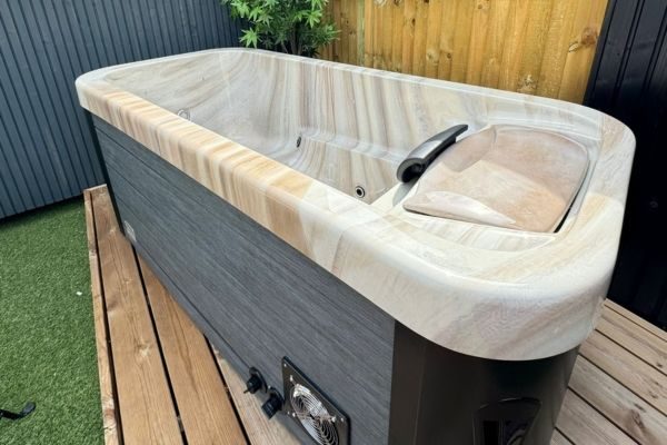 InvigorIce Storm Hot & Cold Therapy Tub