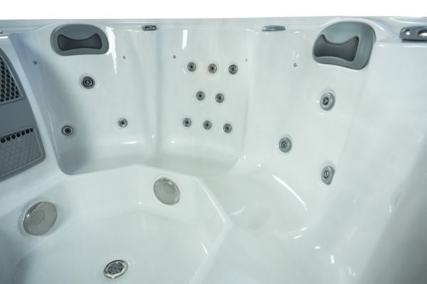 WithinWellness Orb Party 7 | 7-Person Social Hot Tub