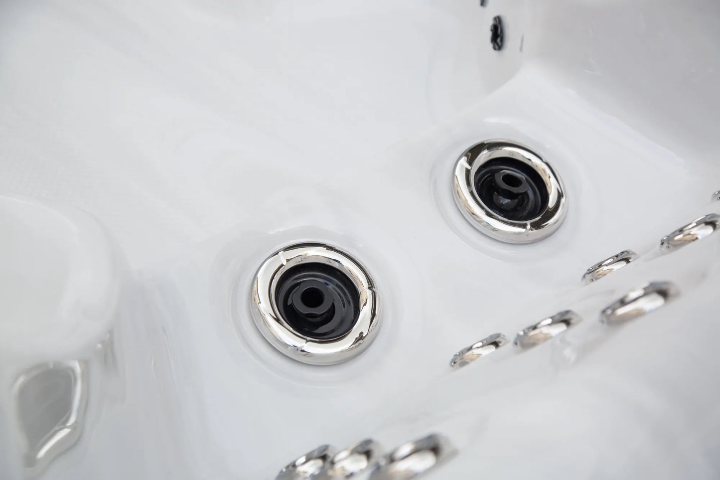 WithinWellness Party Pool 9 | 9-Person Social Spa Pool