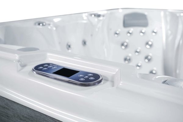 Platinum 10 | 7-Person Luxury Hot Tub