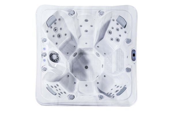 Platinum 10 | 7-Person Luxury Hot Tub