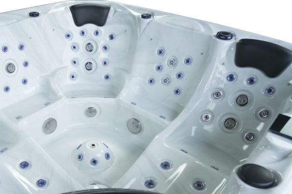 Platinum 11 | 5-Person Luxury Hot Tub