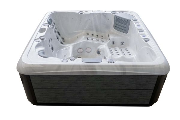 Platinum 12 | 7-Person Luxury Hot Tub