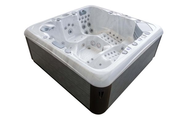 Platinum 12 | 7-Person Luxury Hot Tub