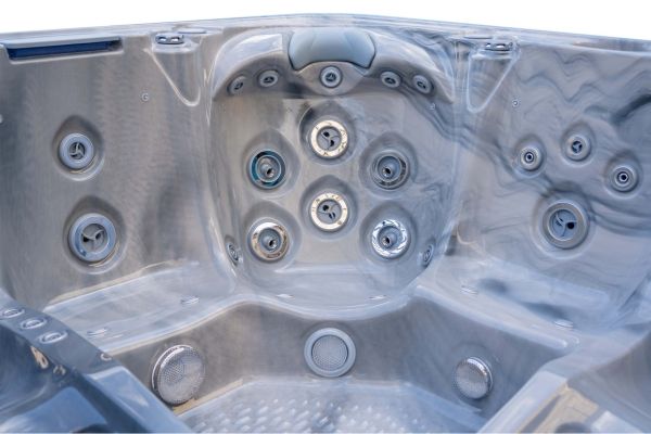 Platinum 12 | 7-Person Luxury Hot Tub