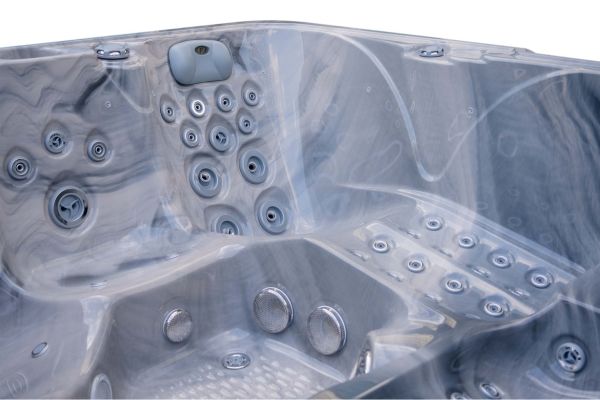 Platinum 12 | 7-Person Luxury Hot Tub