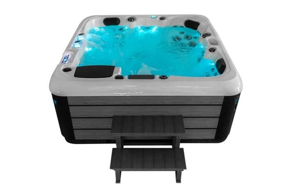 Platinum 4 | 5-Person Luxury Hot Tub
