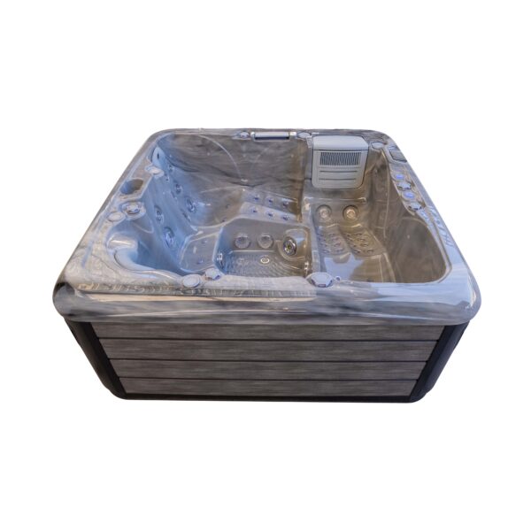 Platinum 6 | 7-Person Luxury Hot Tub