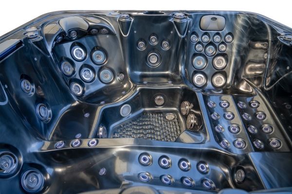 Platinum 8 | 5-Person Luxury Hot Tub