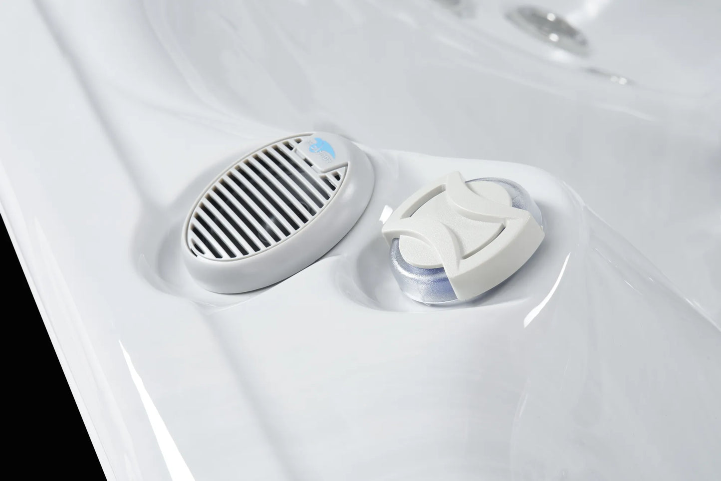 Within Wellness Social Spa 6 – 6 Person Party Hot Tub